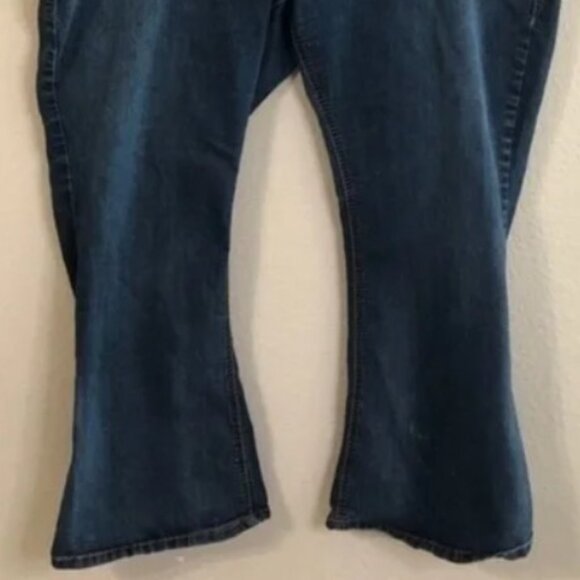 Torrid Source Of Wisdom Jeans Blue Boot Cut Plus Size Boho Streetwear Sz 2 - Picture 5 of 6